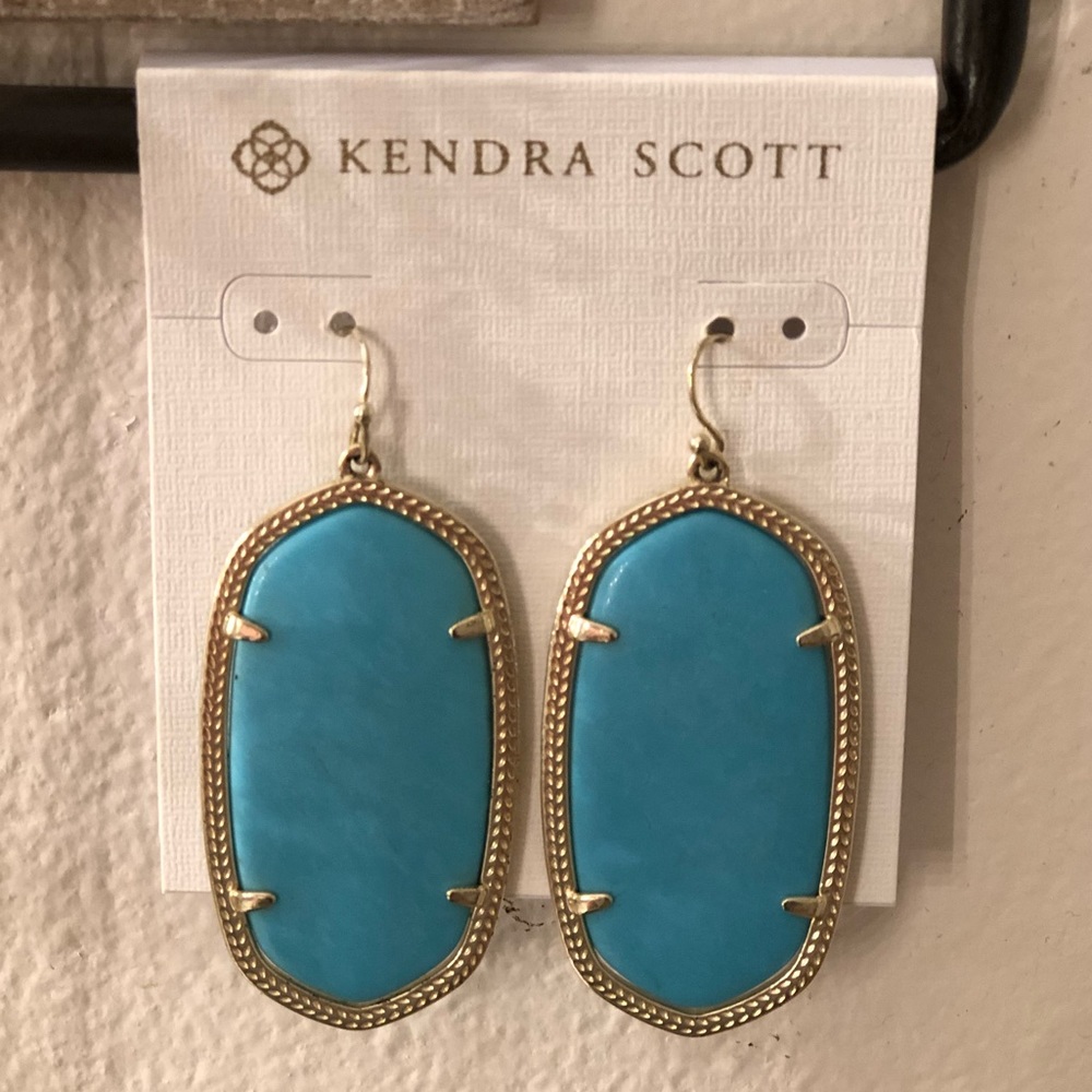 Kendra Scott Danielle earrings